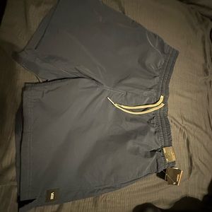 Vans hybrid XL shorts